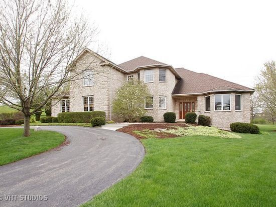 28 Brittany Drive, Oakwood Hills