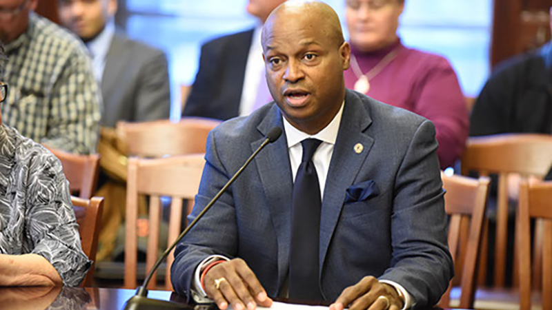 Illinois GOP: 'State Democrats should be ashamed that their own Congressman has had to call for this change' - Vimarsana News