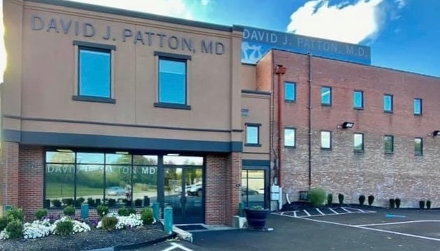 Couple blames Charleston OB/GYN for stillborn birth of one twin - Vimarsana News