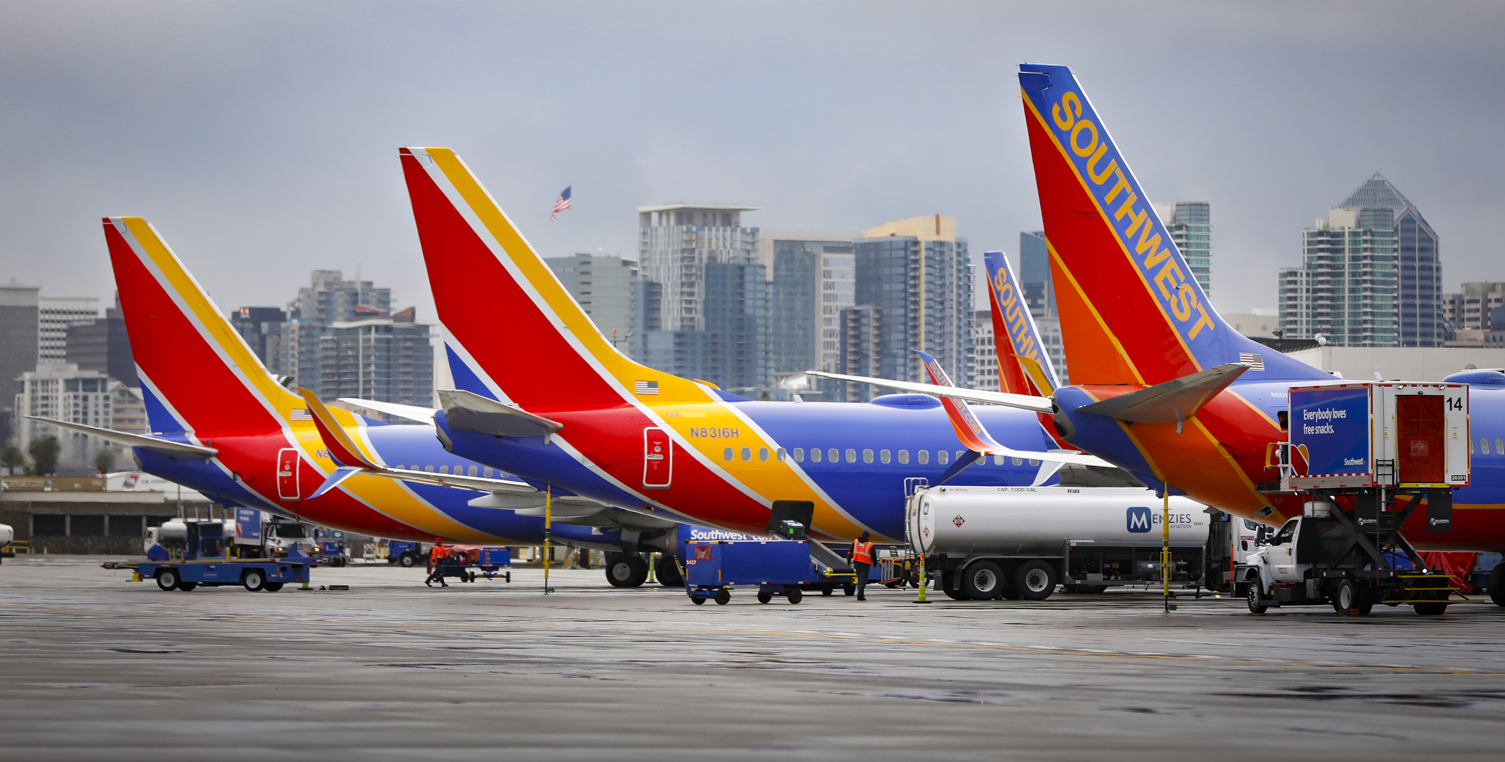 Southwest wins court case over death of passenger in lavatory - Vimarsana News