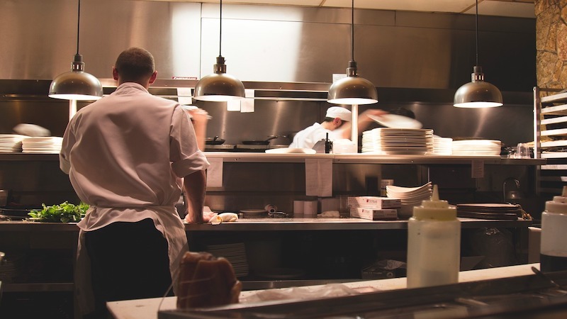 Suit alleges restaurant failed to pay workers for overtime - Vimarsana News