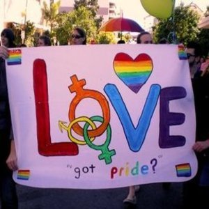 Medium gaypridephoto