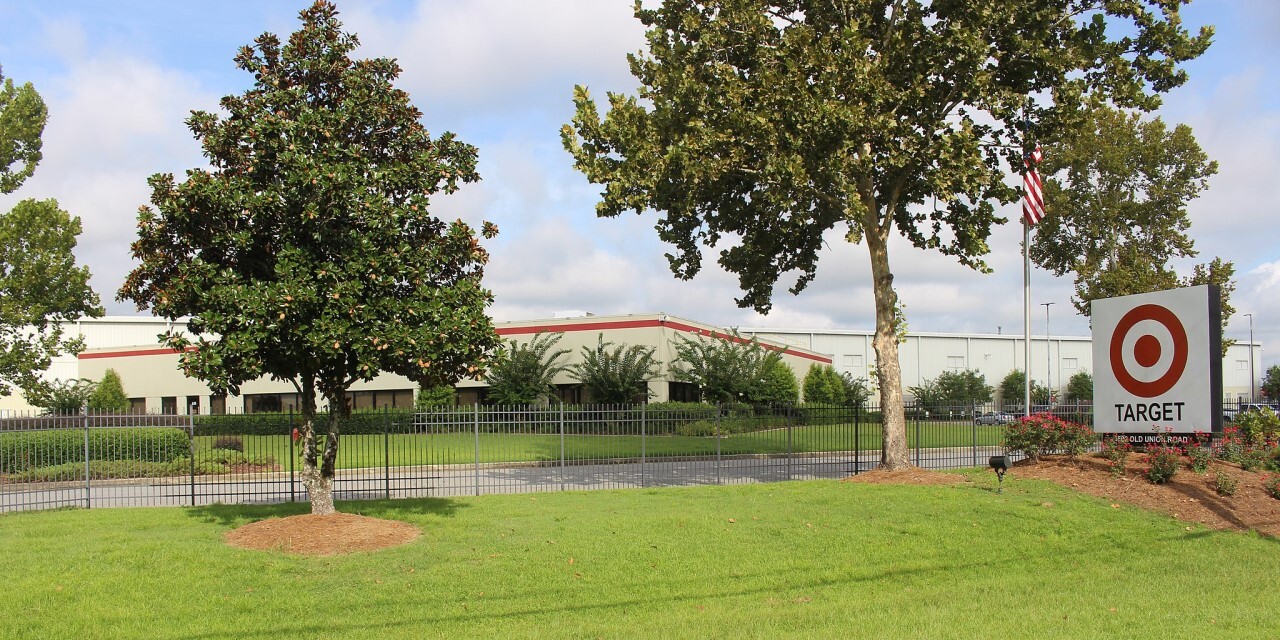 Class action lawsuit accuses Target of refusing to pay workers for pre