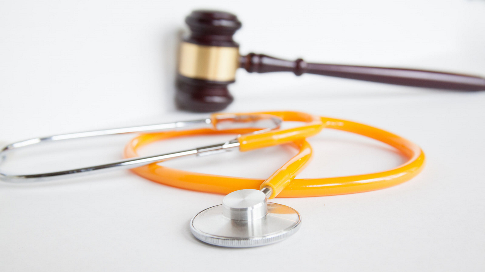 Patient alleges necrotizing fasciitis was misdiagnosed - Vimarsana News