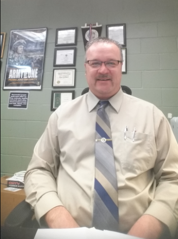 Beardstown Community Unit School District #15 Superintendent Ron Gilbert