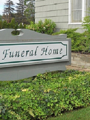 Fayette woman says funeral home wrongfully terminated her | West