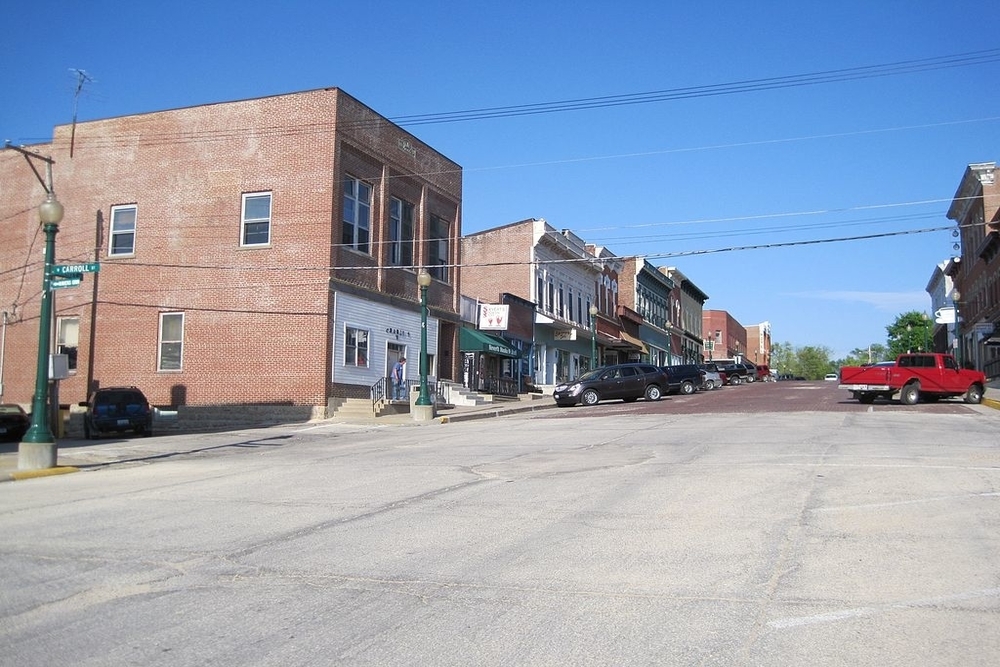 Downtown Mount Carroll's Market Street, a city in which residents are projected to pay an additional 721K in income taxes this year.