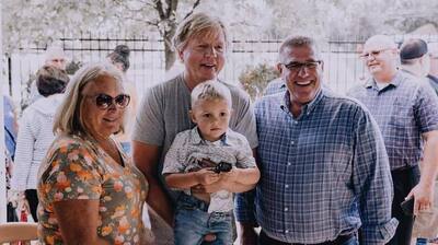 Sen. Darren Bailey greets supporters in Mundelein.