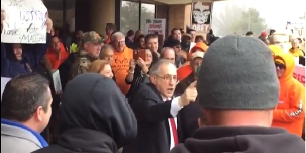 From video of Illinois House Rep. Marty Moylan (D-Des Plaines) leading chant of