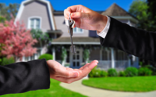 The course fulfills requirements for an Illinois Real Estate Broker license.