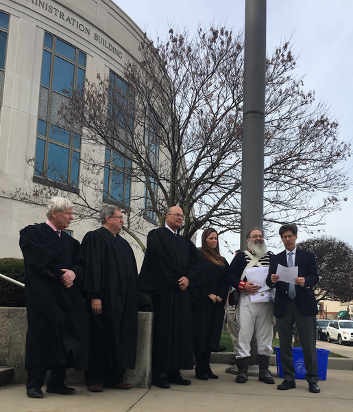 Carbondale Raises Illinois Bicentennial Flag