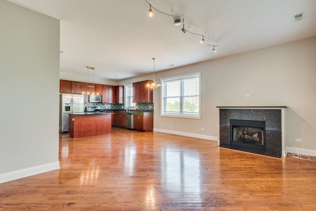 The condo located at 3608 S. Ellis Ave. in Oakland, currently offered for $249.9K, currently offered for $249.9K, had a 2016 property tax bill of $4,407.
