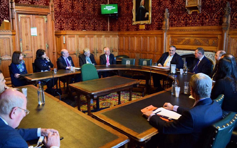Bahraini foreign affairs minister, British parliament acknowledge positive relationship