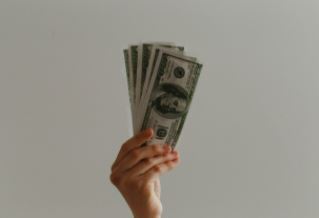 Employers are desperate for workers, but Chicago to launch money-for-nothing 'guarantied basic income' program - Vimarsana News