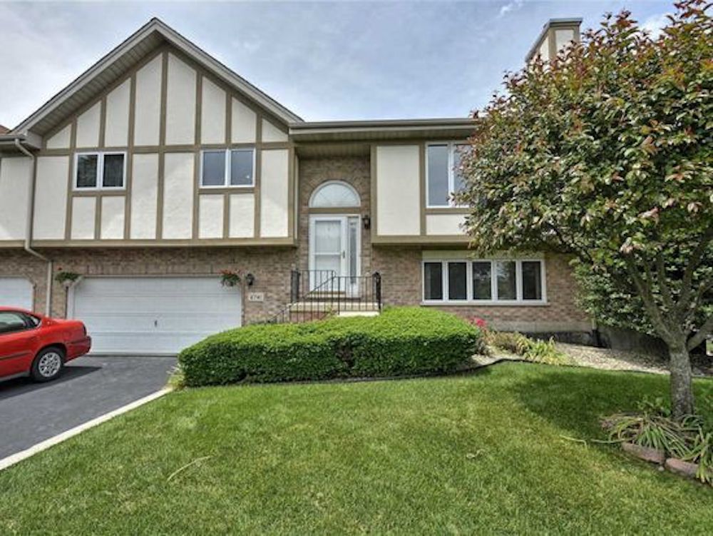 The home for sale at 6741 181st St. in Tinley Park had a property tax bill of $3,589 in 2016.