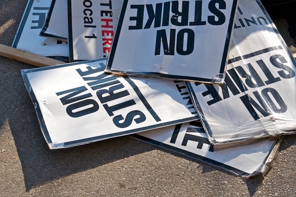 The secret ballot vote -- open to all AFSCME members not in security-related jobs who aren't permitted to strike -- is unprecedented in Illinois history.