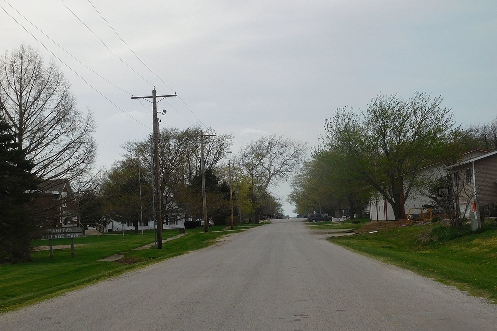 Residents in Raritan, Illinois, are projected to pay an additional $22,373 in income taxes this year.