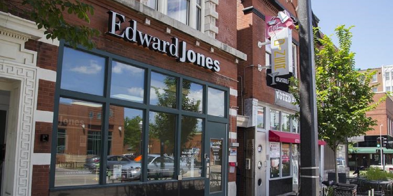 Edward Jones & Co. asks court to confirm expungement of adviser's
