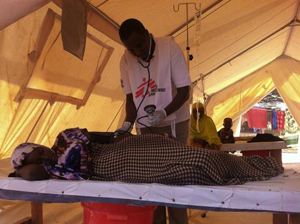 DWB opens treatment centers for cholera in Kenyan refugee camps.