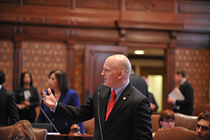 Kotowski sponsors bill funding Illinois' Monetary Award Program.
