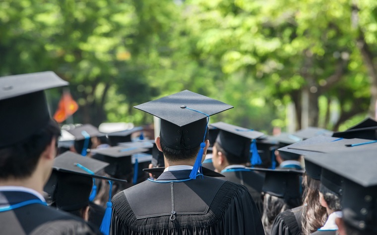 UNO holds winter commencement