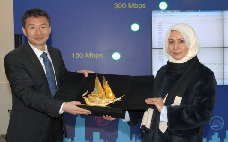 From left: President of Huawei Middle East and Africa Li Dafeng and Zain Kuwait CEO Eaman Al Roudhan