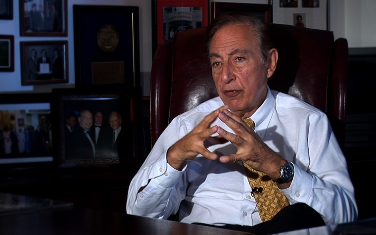 Dr. Robert Gallo