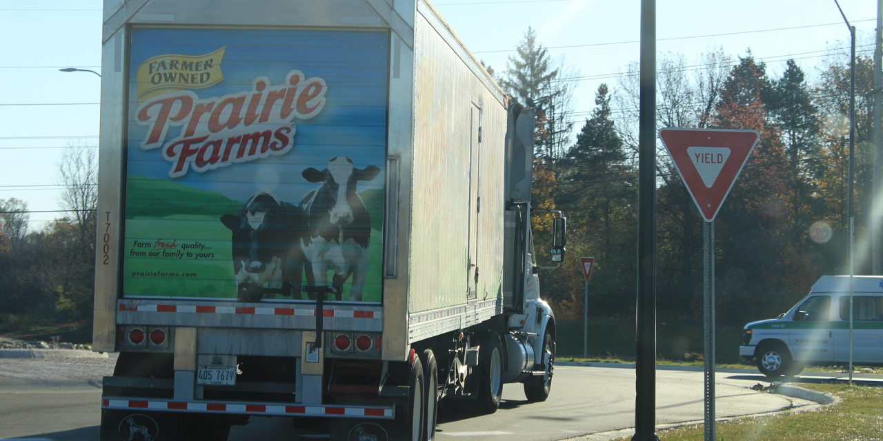 Delivery driver sues Prairie Farms Dairy over alleged slip and fall - Vimarsana News
