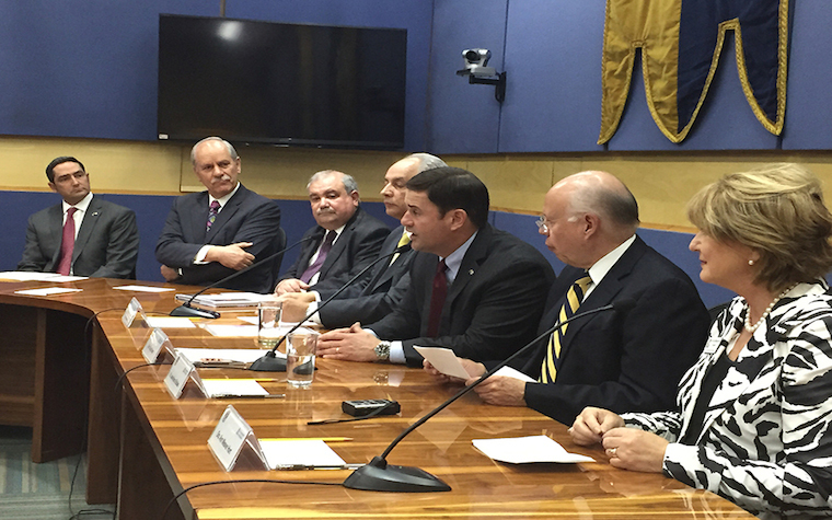 Arizona officials are taking steps to improve trade relations with Mexico.