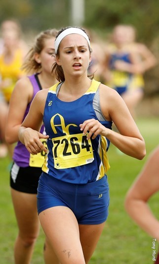 Sophomore Abby Casey placed fourth to lead the Vikings at the WIU Early Bird Invitational on Friday, September 1 in Macomb, Illinois.