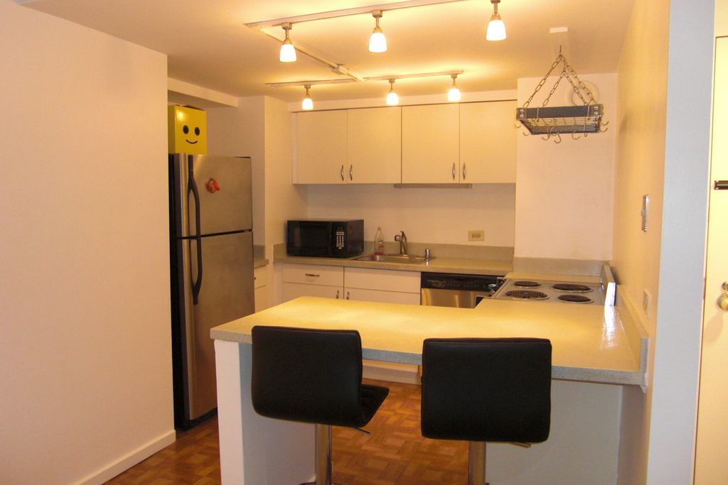 The condo located at 40 E. 9th St. in South Loop, currently offered for $169K, had a 2016 property tax bill of $1,925.