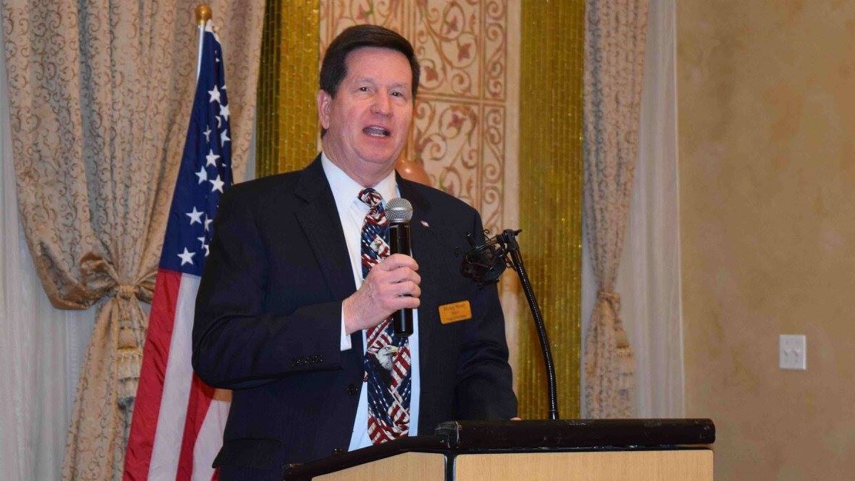 Former Burr Ridge mayor to move to Tennessee for 'better taxes, weather and politics' - Vimarsana News