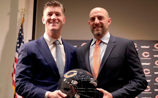 Matt Nagy poses with Bears General Manager Ryan Pace.