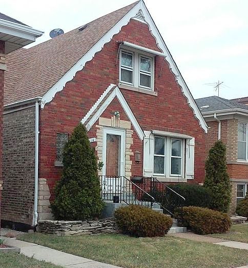 The house located at 5214 W. 55th St. in Garfield Ridge, currently offered at $224K, had a 2016 property tax bill of $2,647.