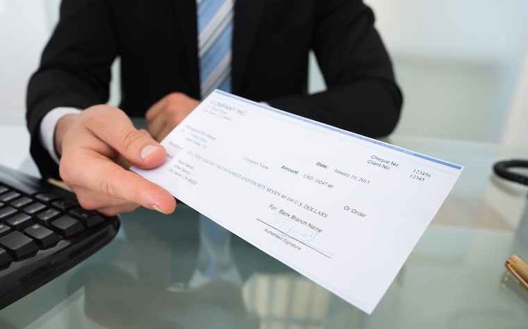 Changes declared for bank cheques in Panama.