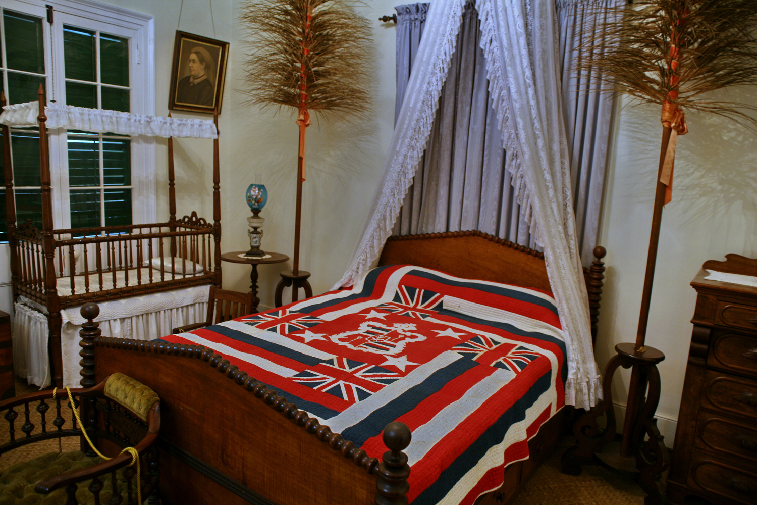 With the availability of almost any fabric for use, people who make their own quilts can easily fit any theme.